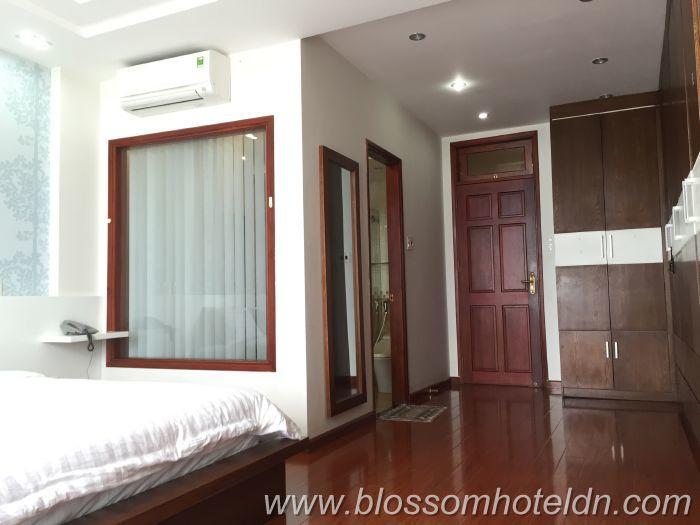Blossom July Hotel Da Nang Bagian luar foto